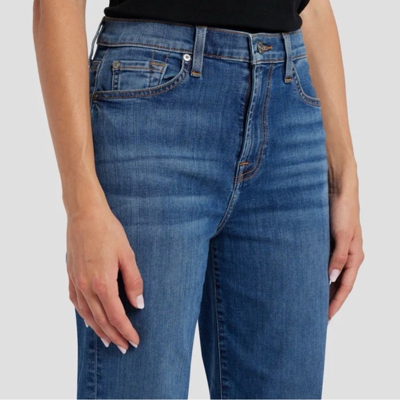 7 For All Mankind Alexa Jeans Cropped High Wide Leg Flare Medium Dark Indigo 29 - Picture 3 of 16